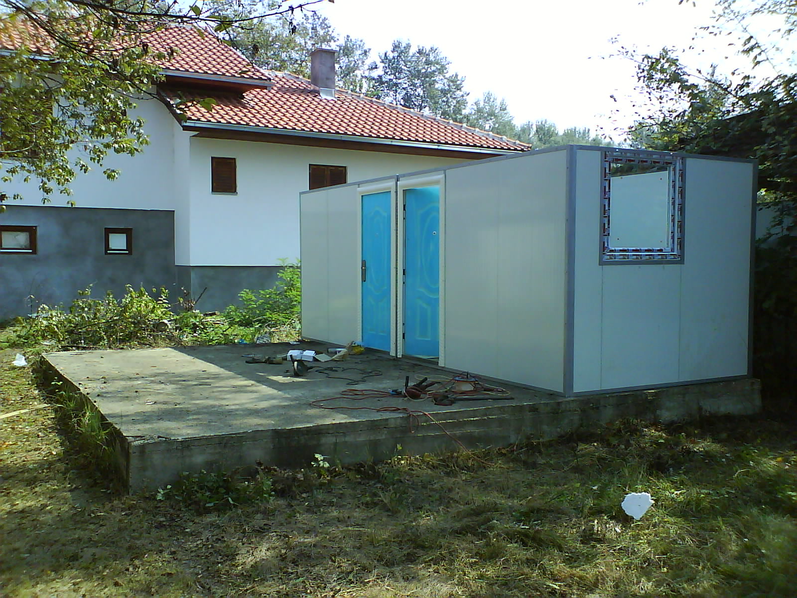 Kontejneri
